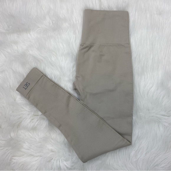 SET Active Pants - Set Active leggings in the color Dune